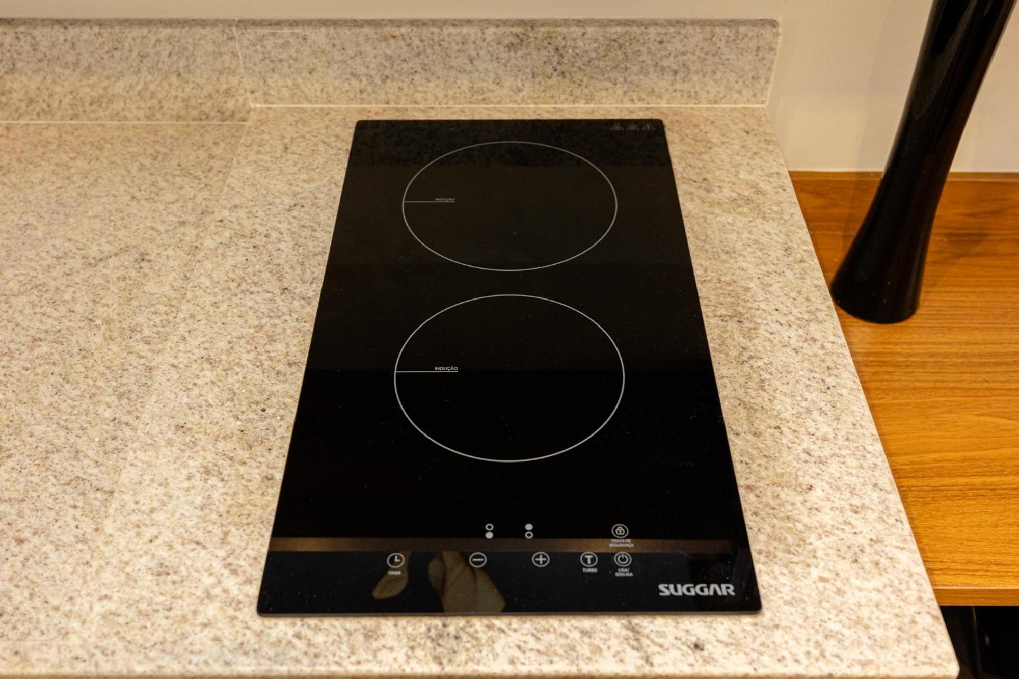 Apartamento Easy Star - Charmoso Em Moema Prox. Do Shop Ibirapuera - Hw01i *