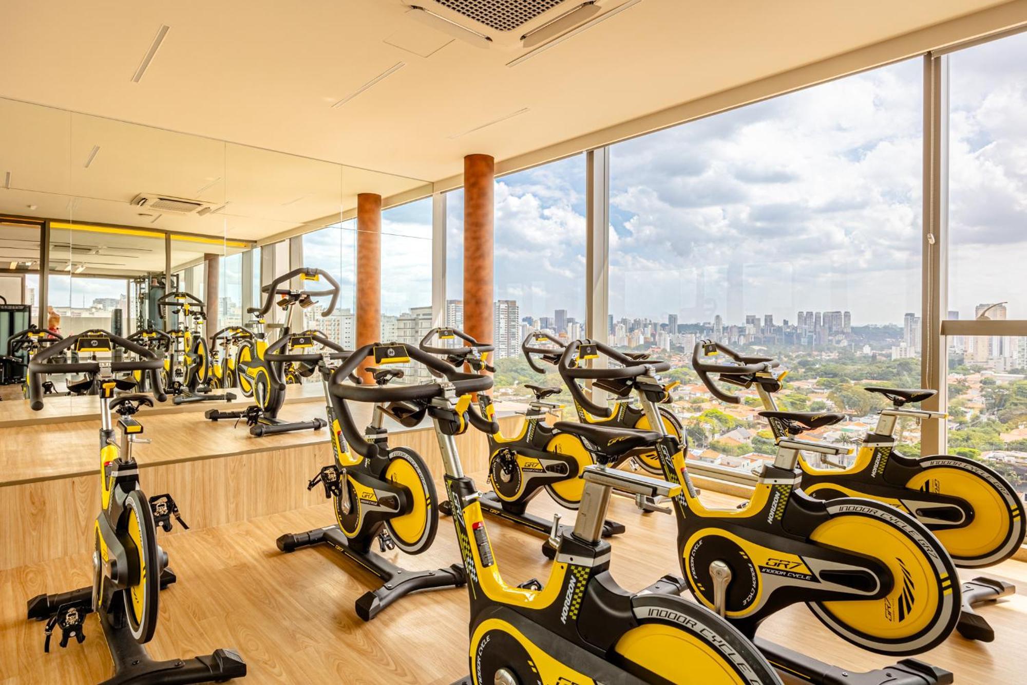 Apartamento Easy Star - Charmoso Em Moema Prox. Do Shop Ibirapuera - Hw01i *
